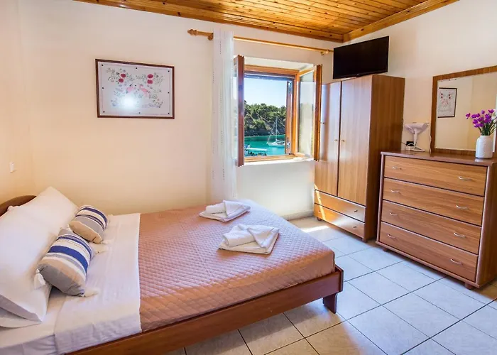 Anthi Apartment Alikí