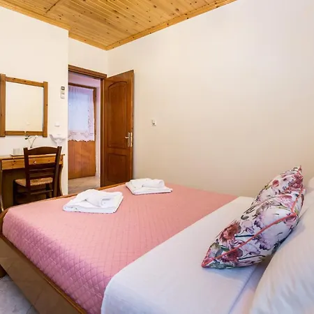 Anthi Apartmán Alikí